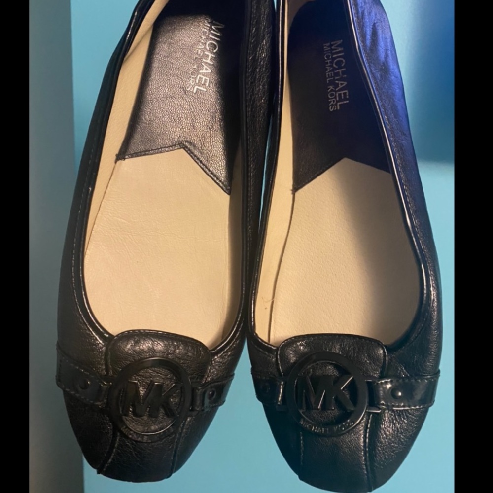 Michael Kors leather flats